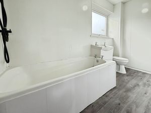 Photo 1- click for photo gallery